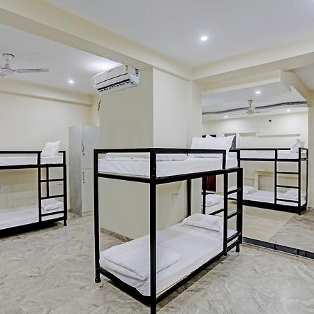 Hotel S B Inn - Near New Delhi Railway Station Paharganj Zewnętrze zdjęcie