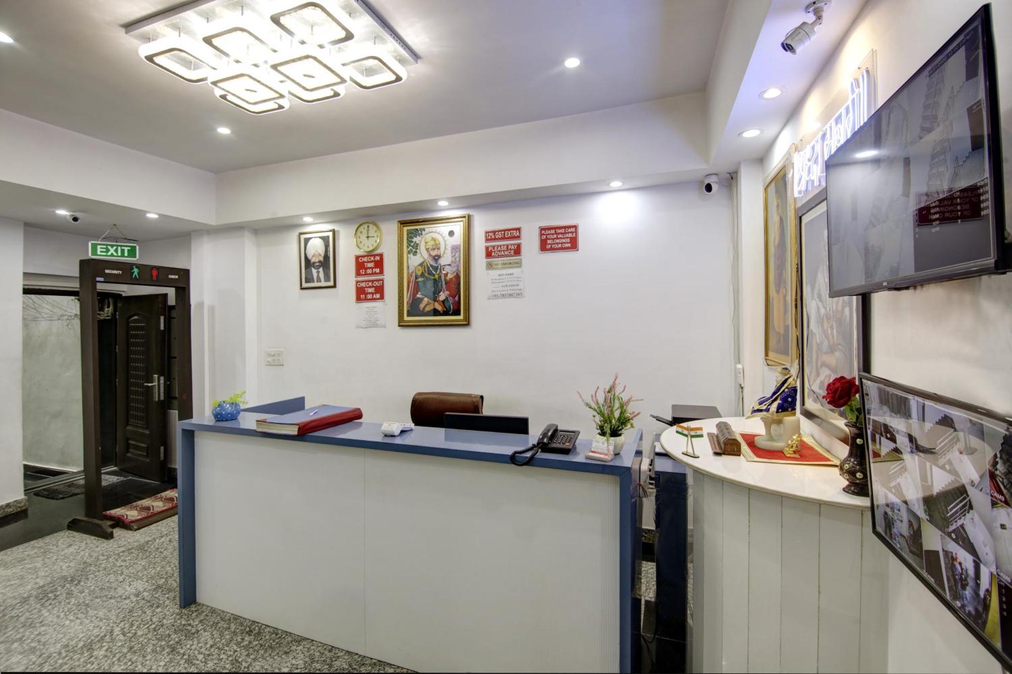 Hotel S B Inn - Near New Delhi Railway Station Paharganj Zewnętrze zdjęcie