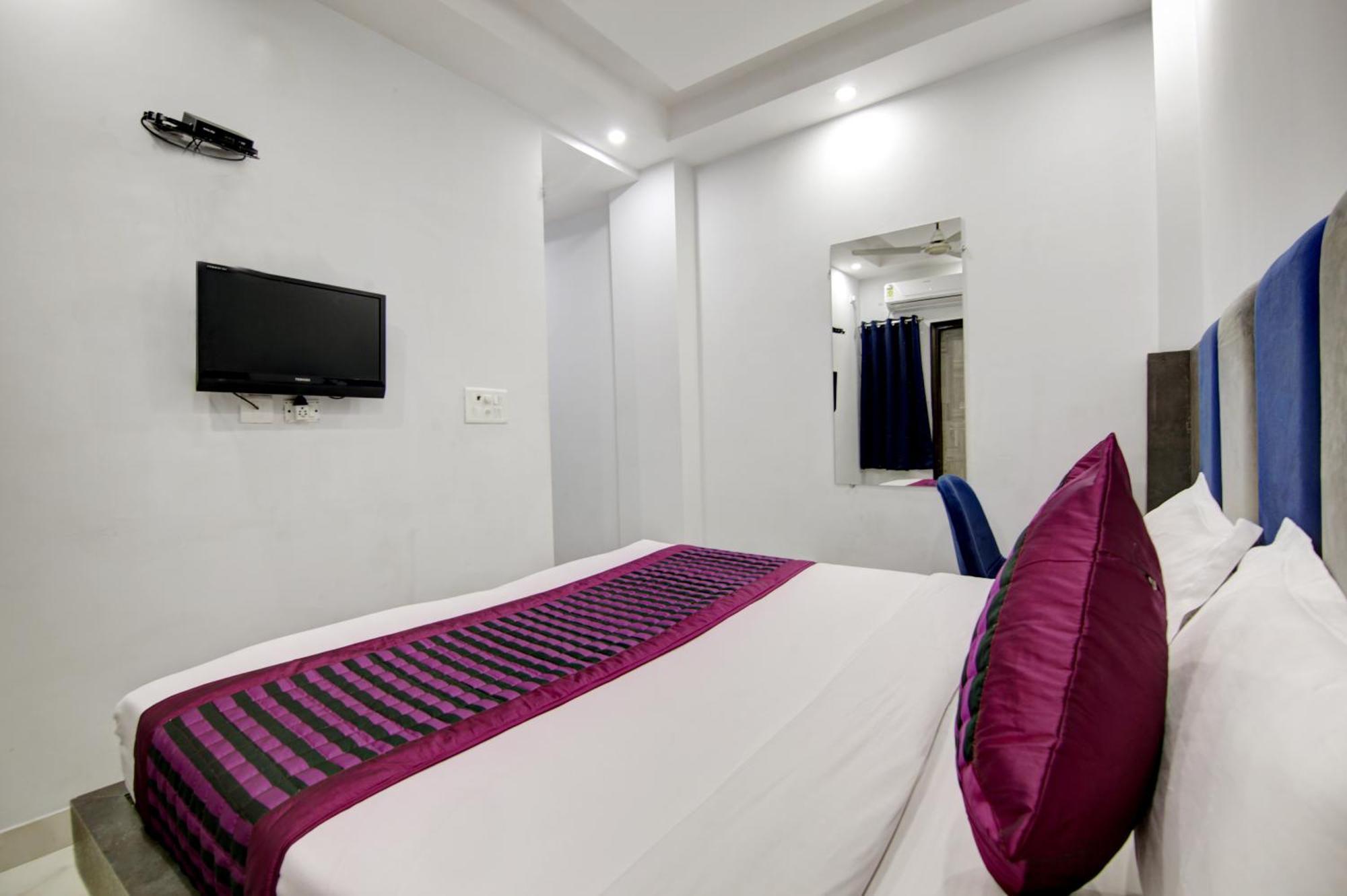 Hotel S B Inn - Near New Delhi Railway Station Paharganj Zewnętrze zdjęcie